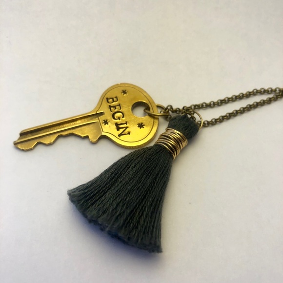 Vintage hand stamped key necklace - BEGIN w/tassel - Picture 3 of 3